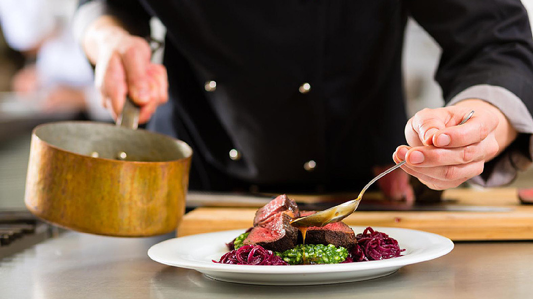 Cuisine française de qualité au restaurant Tout le Monde en Parle